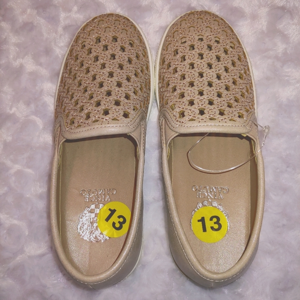 Little girl's shoes